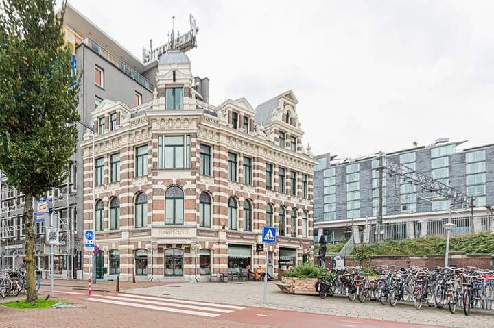 3-Room Apartment De Ruijterkade, Amsterdam - For Rent