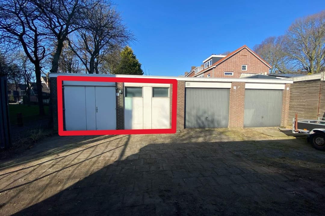 Dubbele Garage Box Narcissenstraat 7-C, Beverwijk - Te Huur