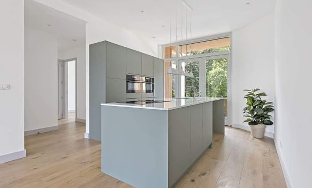 Appartement Irisplein, Den Haag - Te Huur