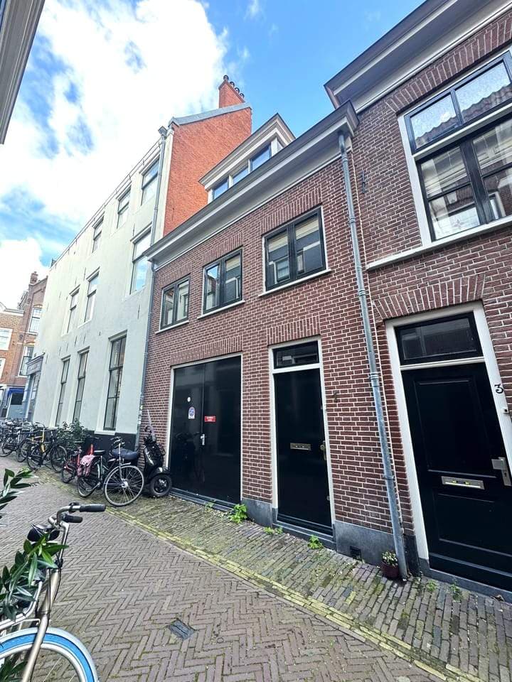 Turfsteeg 12, Haarlem - 3-room Upper House