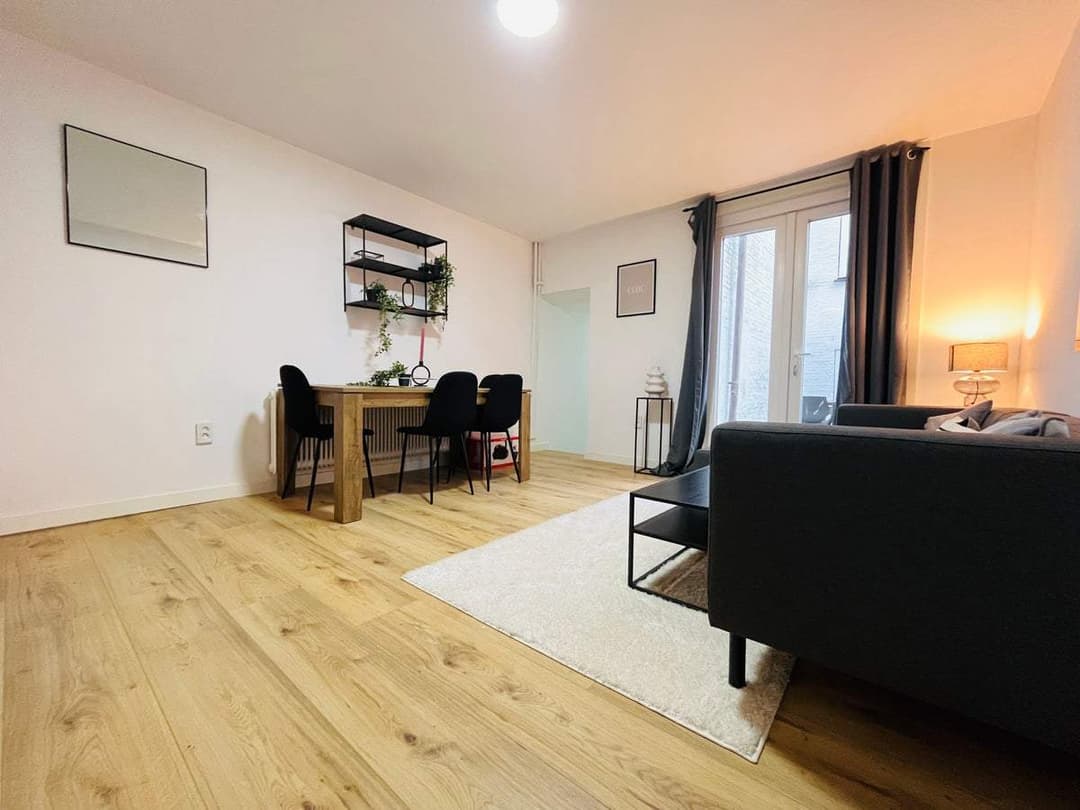Flat Westeinde 44 B, Den Haag - Te Huur