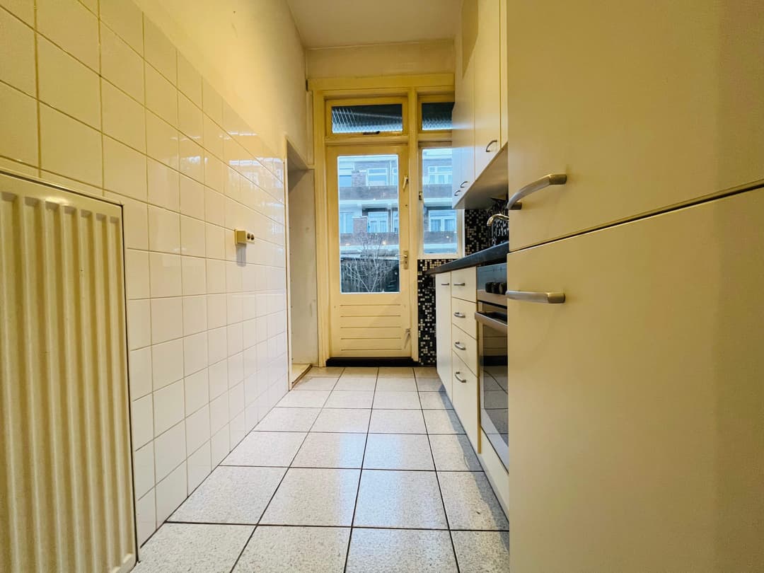 Apartment Linnaeusstraat, The Hague - For Rent