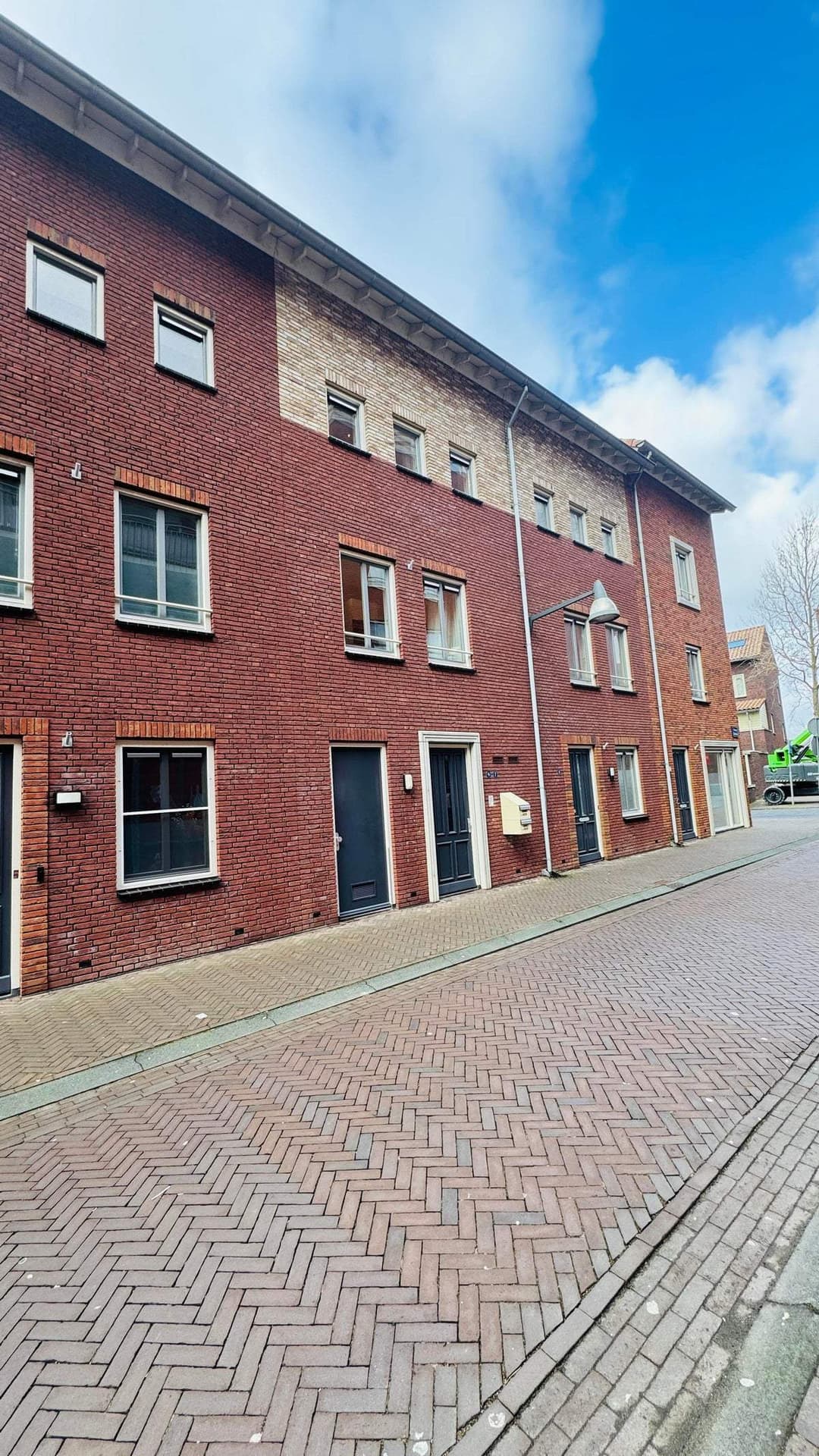 Flat Fossa Iberica, Houten - For Rent