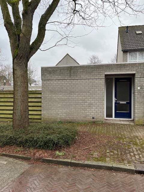 Bungalow De Janswei 16932 MS Westervoort - À Louer