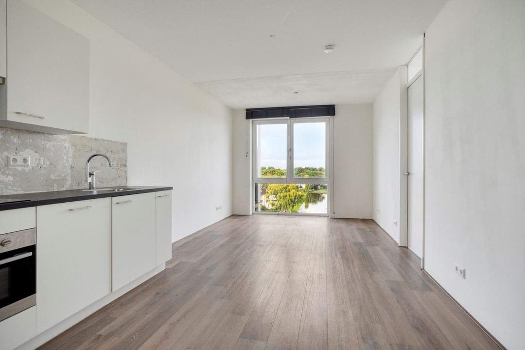 Wilgenplaslaan 198-C, Rotterdam (Schiebroek) - 2-slaapkamerappartement