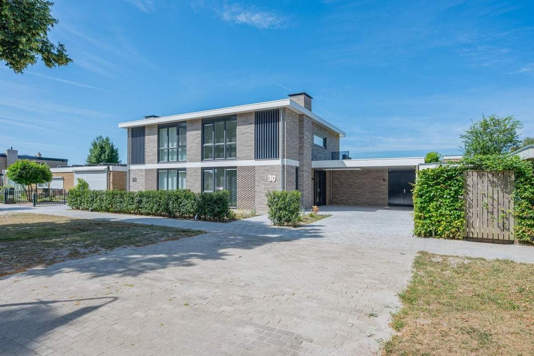 Semi-Detached House Prins Willem de Zwijgerlaan 30, Houten - For Rent