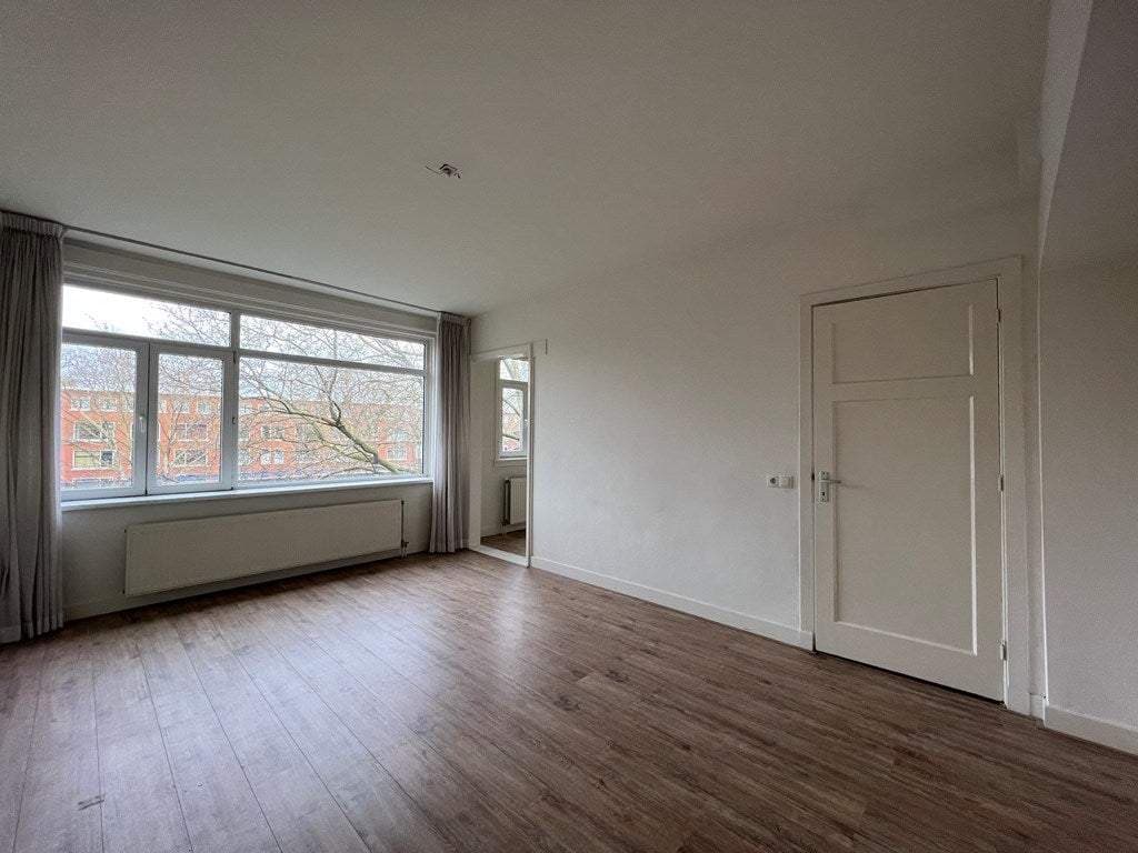 Flat Mijnsherenlaan, Rotterdam - For Rent
