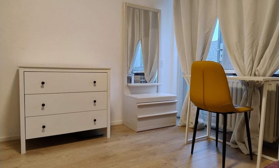 Kamer in Schrijnwerkersgaarde, Den Haag - Te Huur