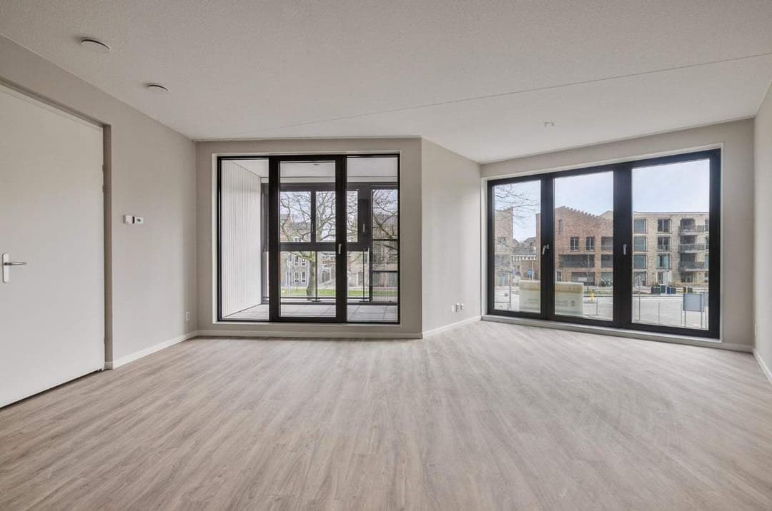 Flat Niemeyerstraat, Hoofddorp - Te Huur