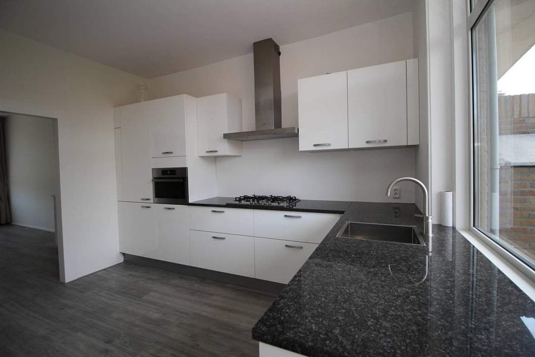 Flat Woudenbergstraat, Den Haag - For Rent