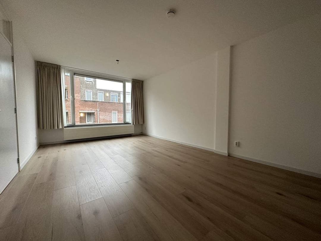 Flat Bergstraat, Sittard - Te Huur