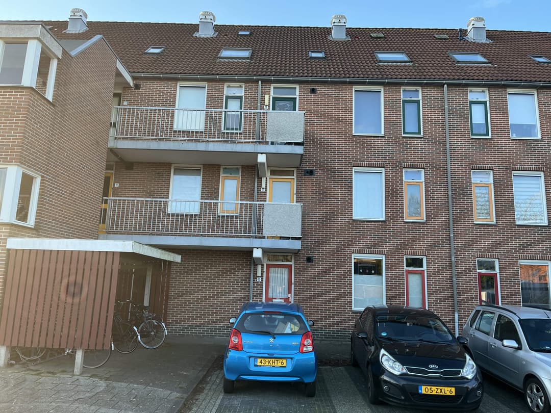 Apartment Ernst Ettemastraat, Heerenveen - For Rent