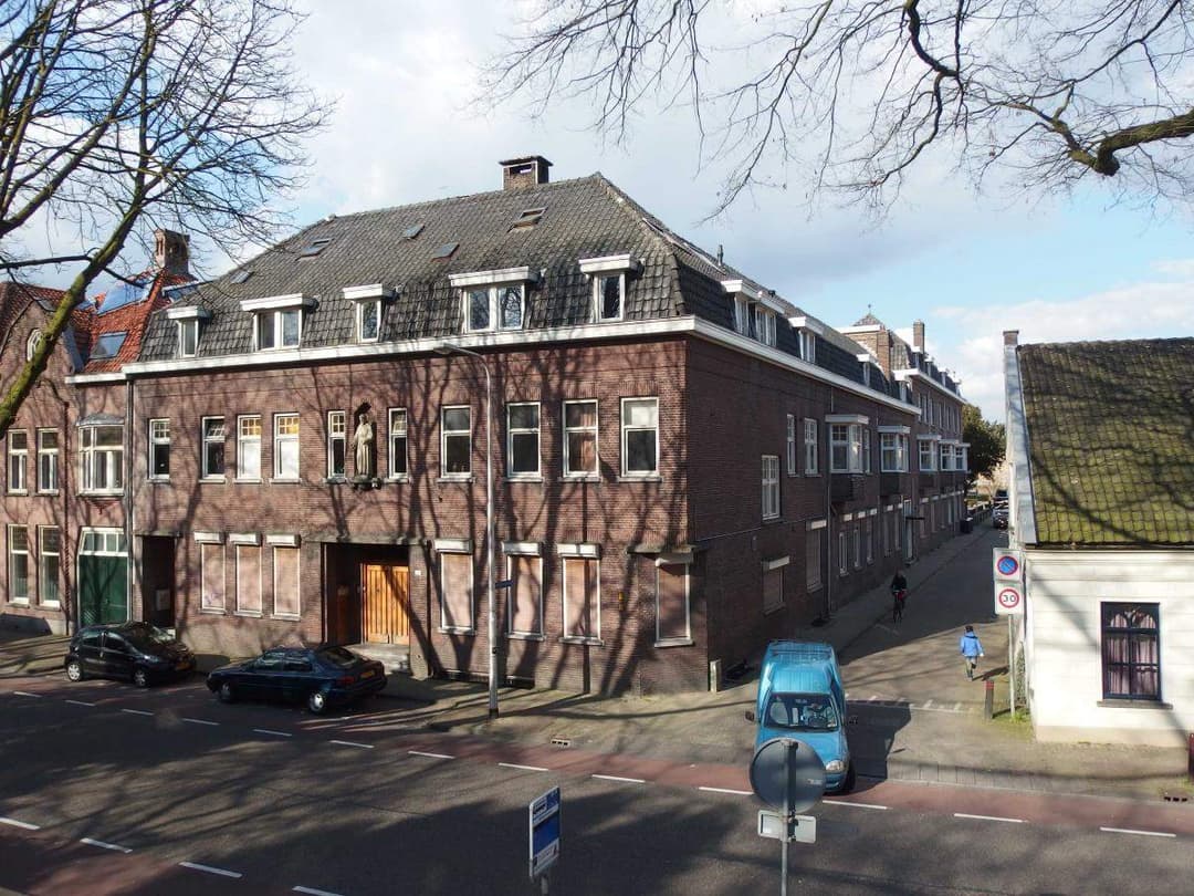 Ongemeubileerde Kamer Dr. Nolensstraat, Tilburg - Te Huur