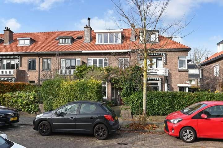 Family Home Van Deventerlaan, Voorburg - For Rent