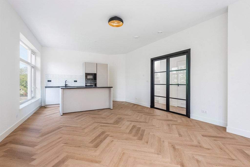 Flat Theresiastraat 316, Den Haag - Te Huur