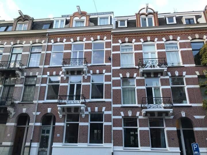 Moderne bovenwoning aan de Van Eeghenstraat, Amsterdam - Te Huur