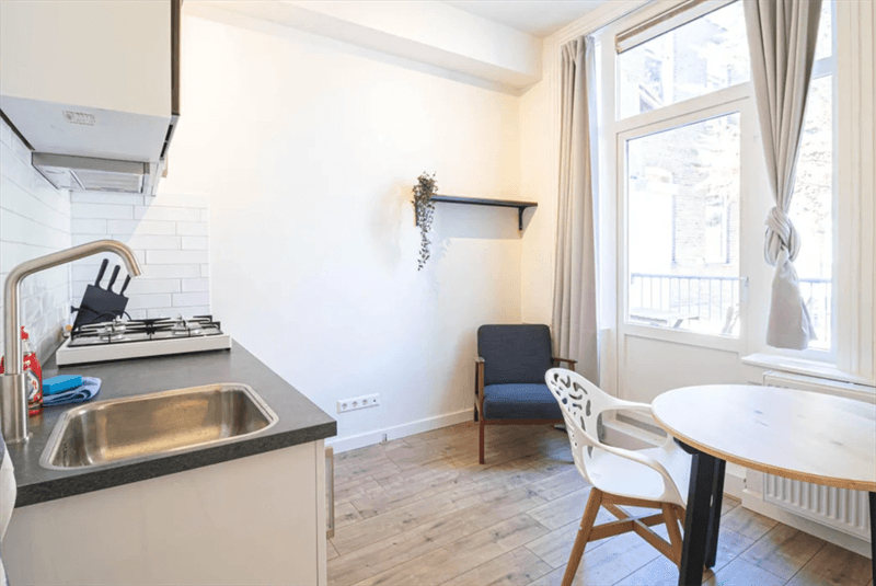 Studio for Rent at Delftselaan, Den Haag