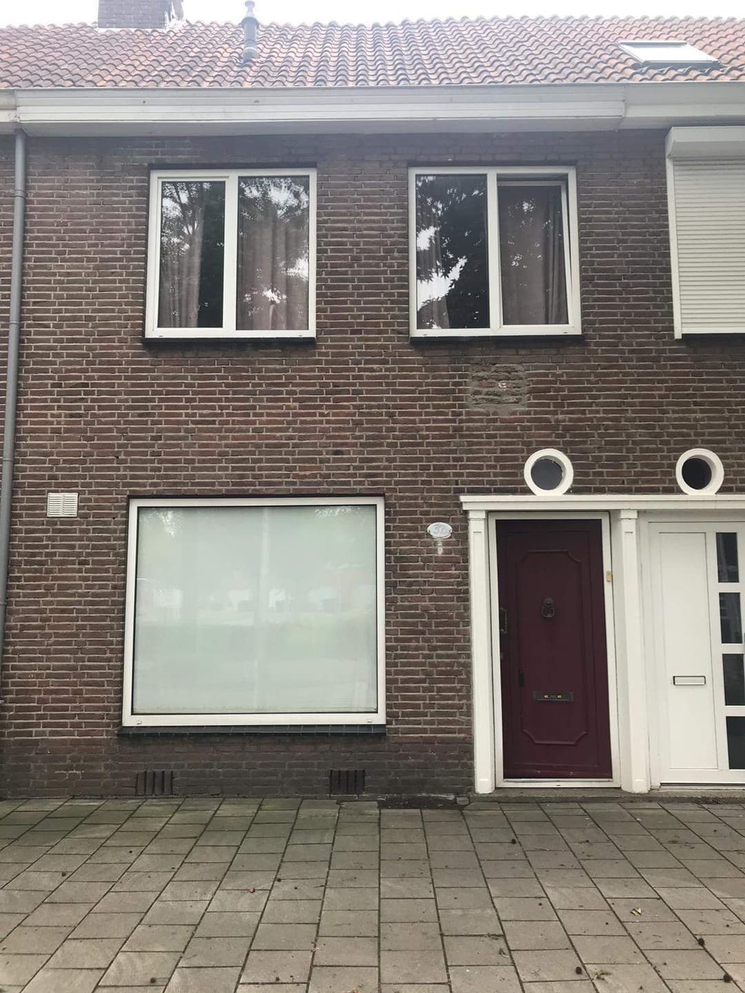 Uncarpeted Room for Rent on Professor Kernkampstraat, Tilburg
