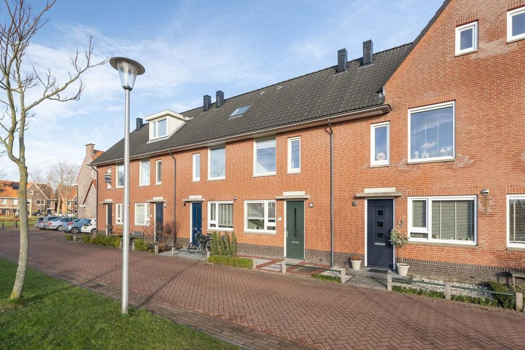 House Carry van Bruggenplantsoen, Berkel en Rodenrijs - For Rent