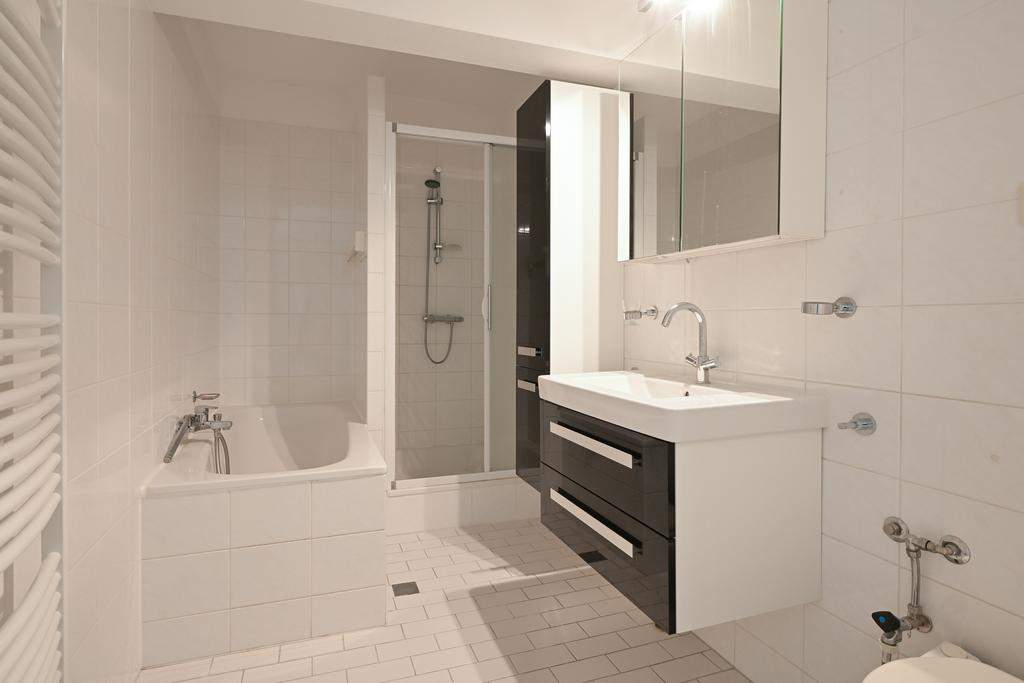 Flat Burgemeester De Monchyplein, Den Haag - Te Huur