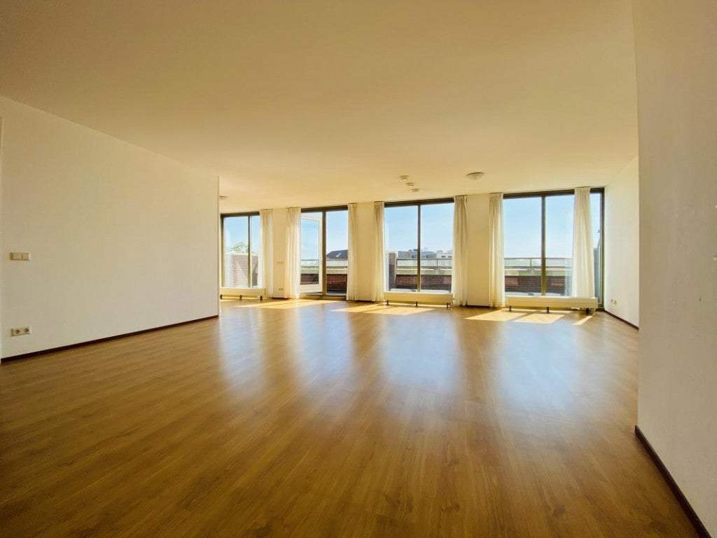 Flat Carnegielaan 78, Den Haag - Te Huur