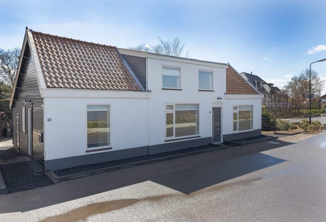 House Mennonietenbuurt 116, Amstelhoek - For Rent