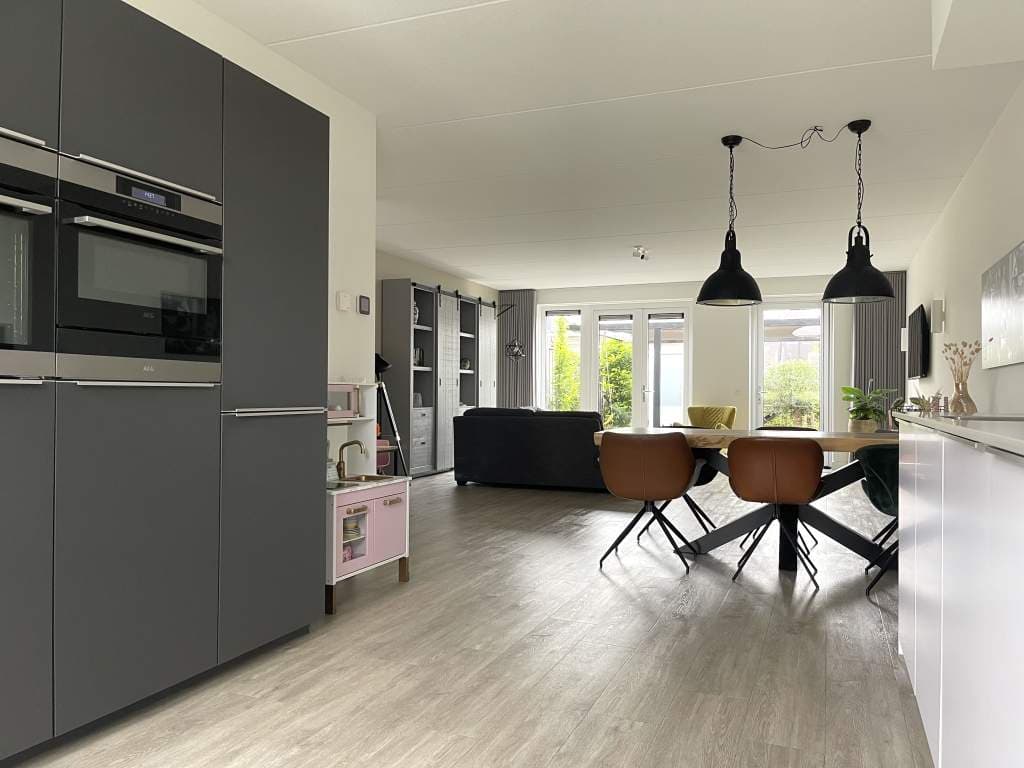 Ruime Twee-Onder-Een-Kapwoning aan de Slotenhagenstraat, Zwolle - Te Huur