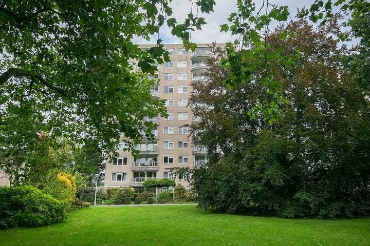 3-Room Apartment Krooswijkhof, Amsterdam - For Rent