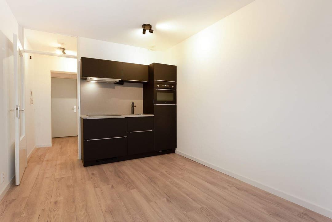 Studio Van Hogenhoucklaan 97, Den Haag - Te huur
