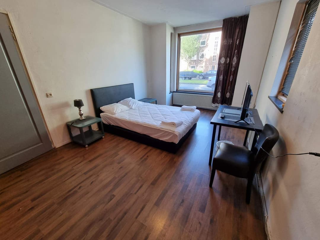 Ongemeubileerde Kamer Oudenoord, Utrecht - Te Huur