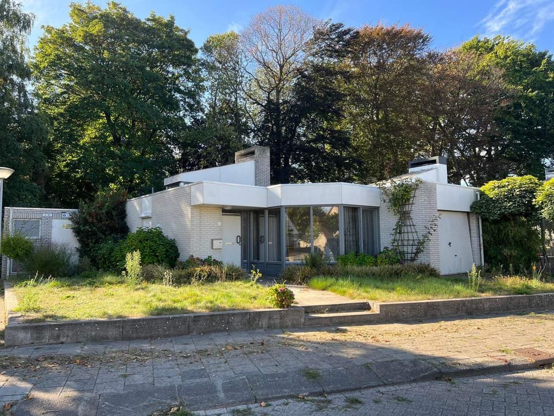 Bungalow Reuselstraat, Eindhoven (Acht)