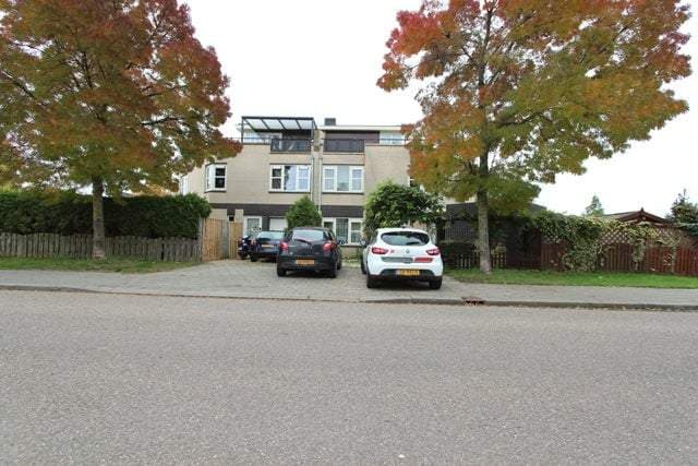 House Annie M.G. Schmidtweg, Almere - For Rent