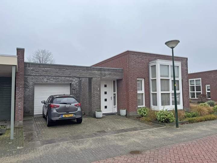 Bungalow Molenakkers 65, Bladel - Te Huur