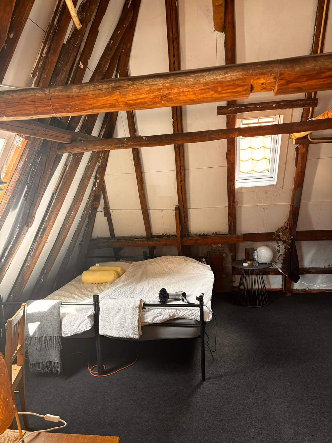 Ongecarpette Kamer Te Huur, Grote Overstraat, Deventer