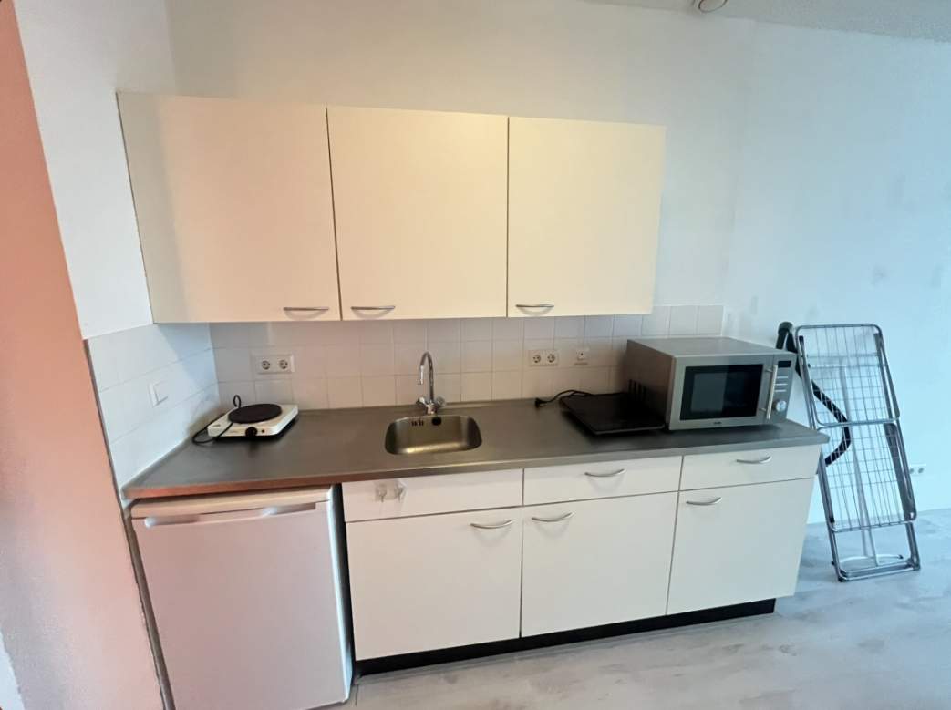 Waldorpstraat 45, Den Haag - Studentenkamer te Huur