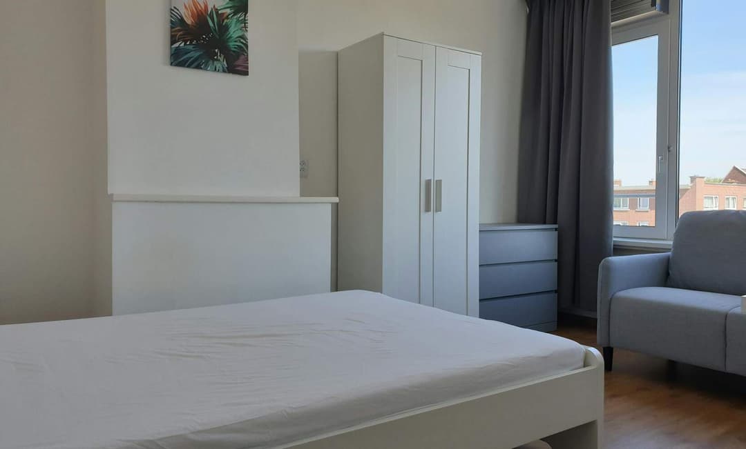 Kamer Dorpsweg, Rotterdam - Te Huur