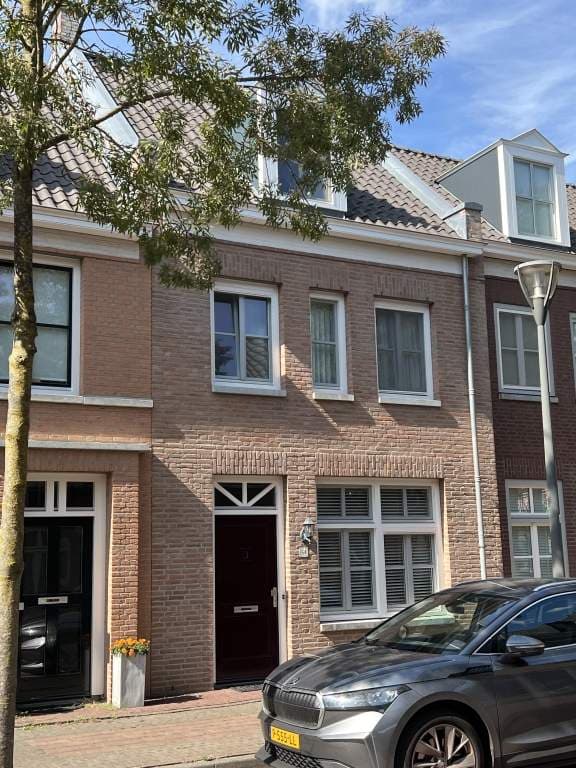 Reihenhaus Herenlaan, Helmond - Möbliert