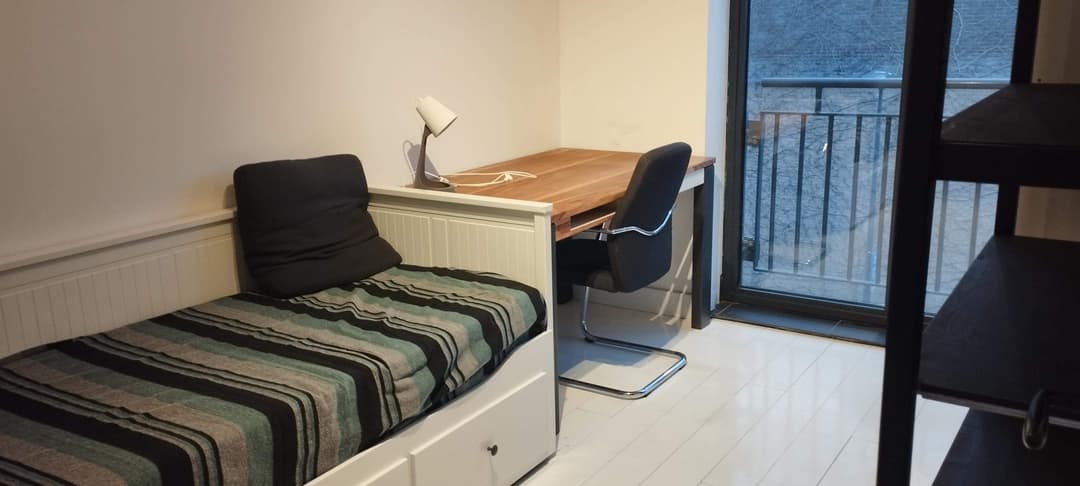 Furnished Room on Pybo Steenstrastraat, Amsterdam - For Rent