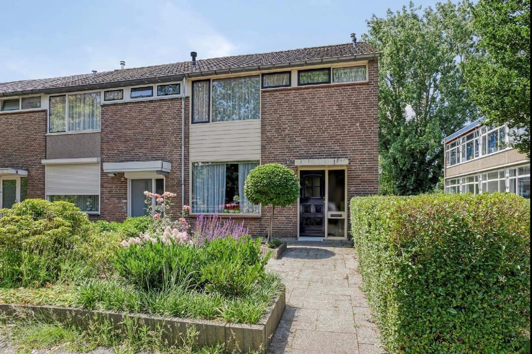 Unfurnished Room on Antwerpenstraat, Breda - For Rent