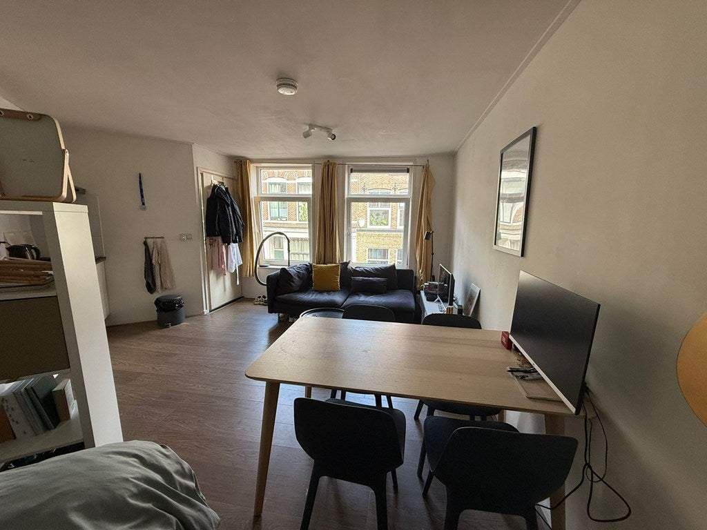 Room Bloemstraat 1, Groningen - For Rent