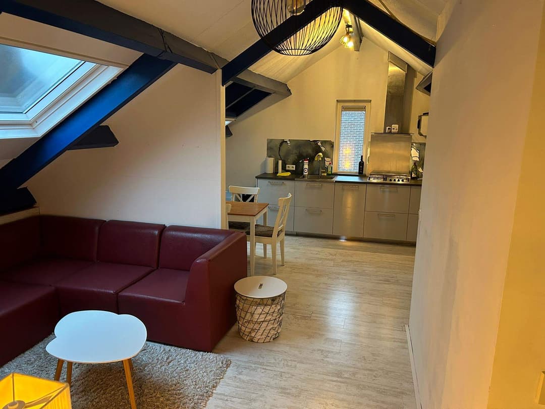 Apartamento Amueblado Van Limburg Stirumlaan, Hillegom - En Alquiler