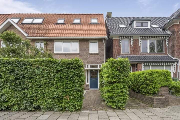 Family Home Oranje Nassaulaan, Overveen - For Rent