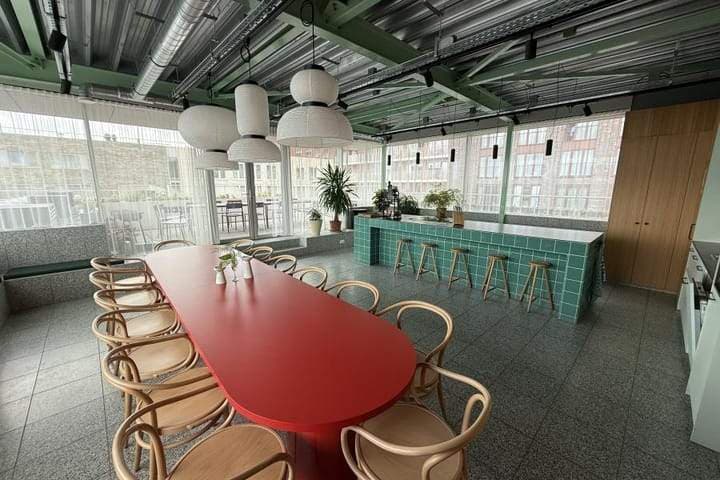 Apartamento de 2 cámaras en Haparandaweg, Ámsterdam - Para alquilar