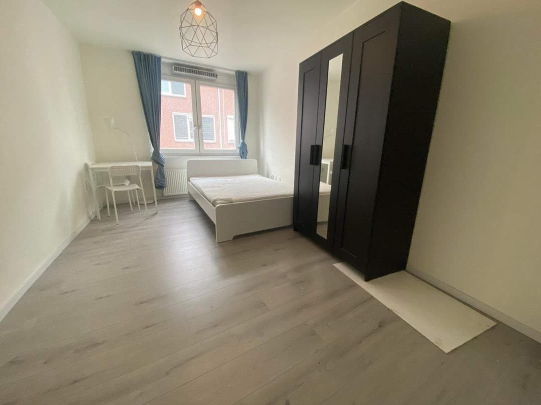 Habitación en alquiler en Dorpstraat, Maastricht