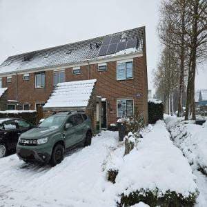 Casa de esquina de 4 habitaciones en Opperdoes en alquiler