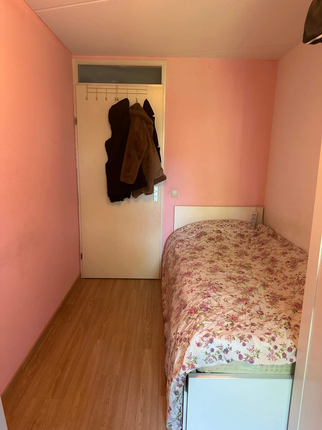 Gemeubileerde Kamer Glazenmakerhof, Den Haag - Te Huur