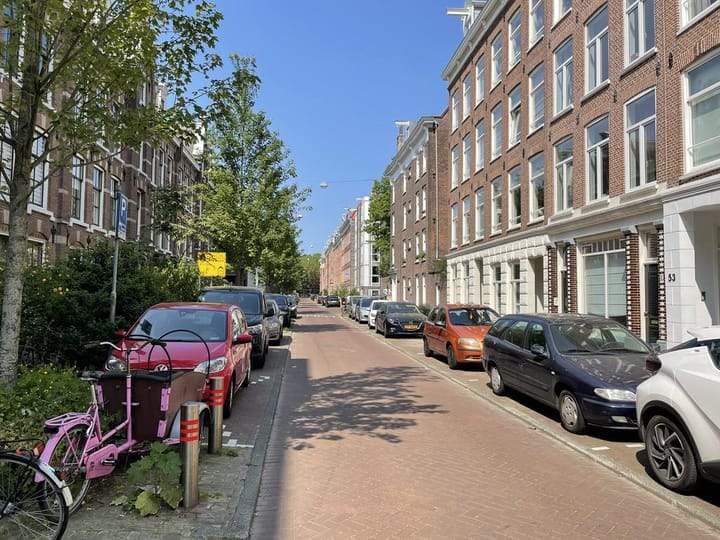 Place de parking Van Oldenbarneveldtstraat 52, Amsterdam - À louer
