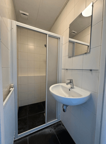 3-Room Apartment Cronjestraat, Breda - For Rent