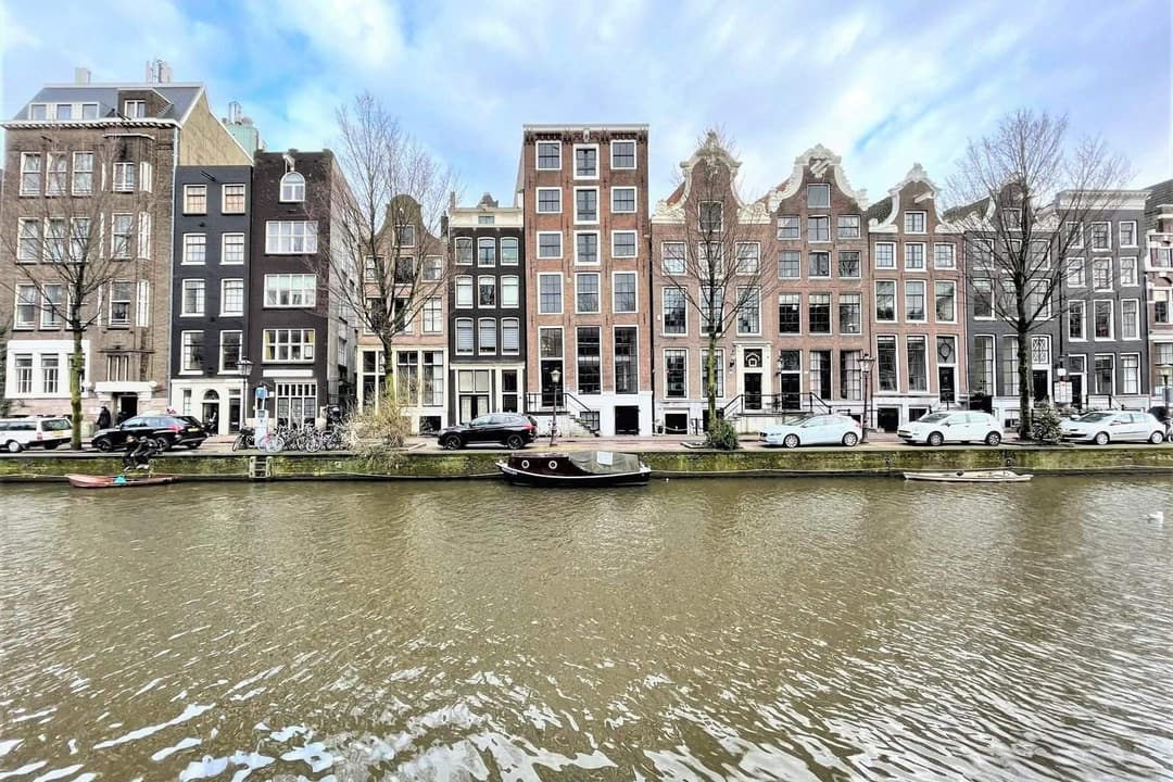 Apartment Oudezijds Voorburgwal 99-F, Amsterdam - For Rent