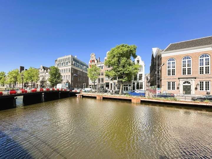 Kloveniersburgwal 56, Amsterdam - Maison haute triple